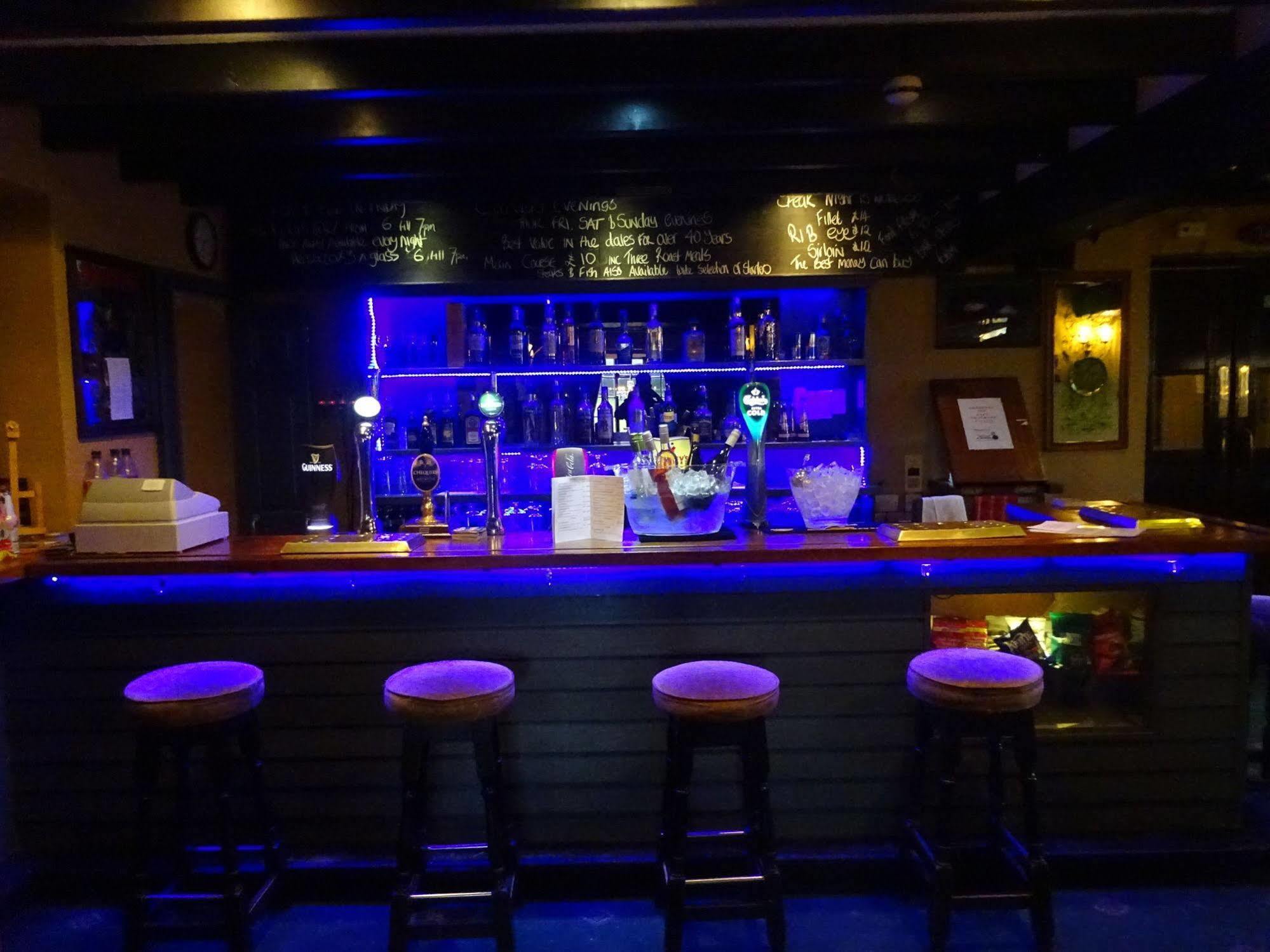 Chequers Inn Harrogate Zewnętrze zdjęcie
