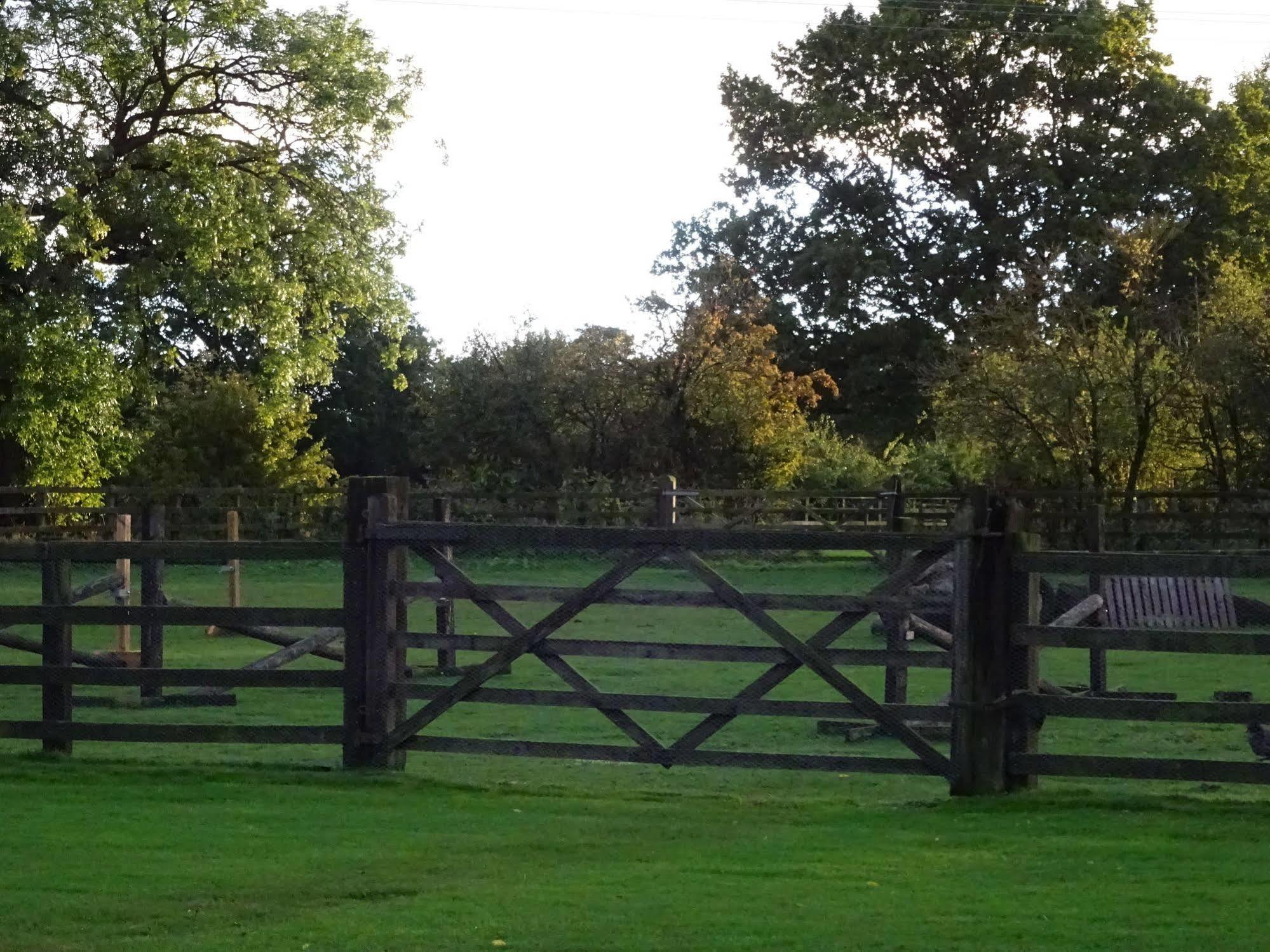 Chequers Inn Harrogate Zewnętrze zdjęcie
